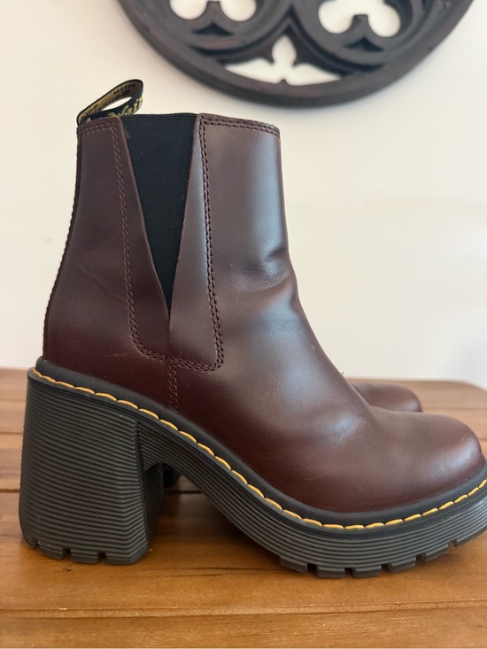 Dr. Martens Shoes - Doc Marten Chunky Platform Spence Chelsea Boot - Brown Leather